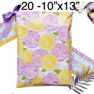 4/$20 🍋20 -Lemonade Poly Mailers 10”x13”